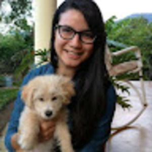 Meet your Posher, Lic. emma e.